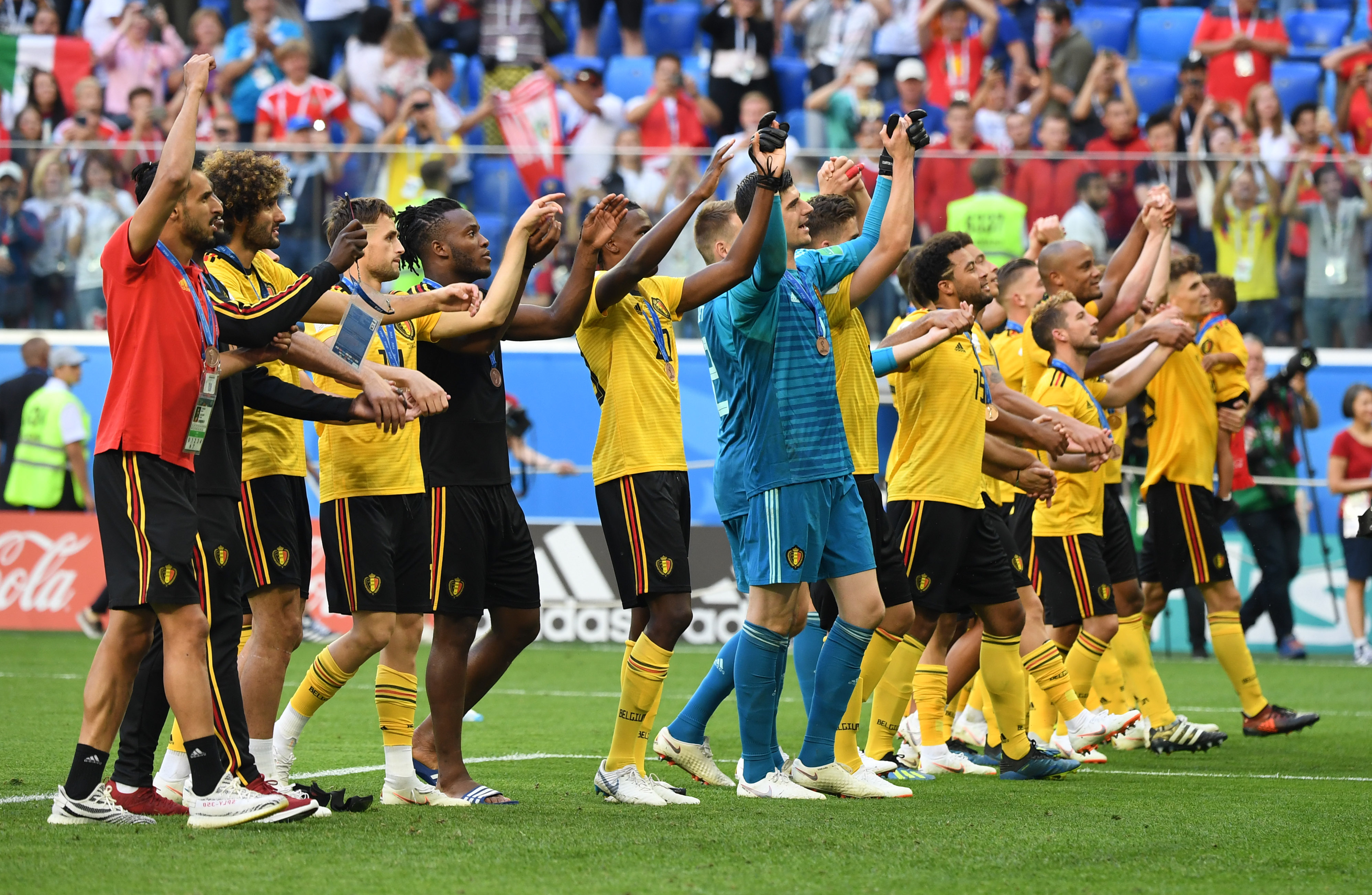 更潜移默化 更潜移默化