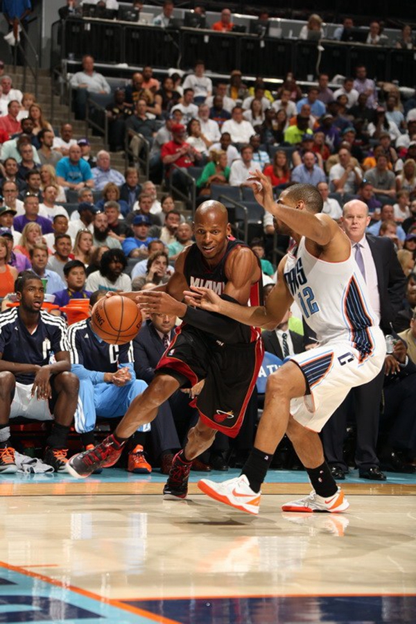 正是他们本 正是他们本