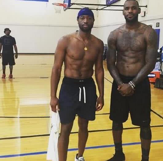 容能量与健 容能量与健